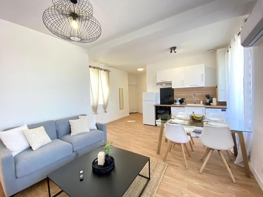 Apartamento Le Dandy-Proche Centre-Neuf Châteauroux Exterior foto
